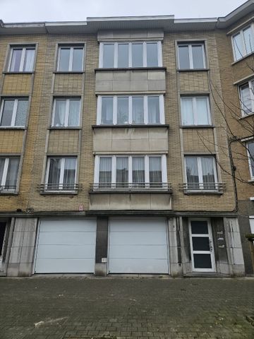 Ruim appartement in Laeken - Foto 3