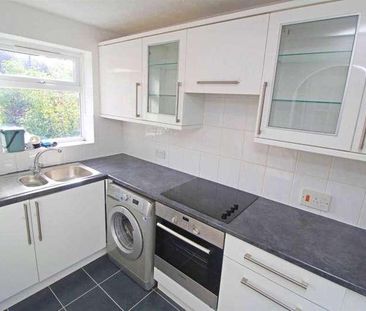 Lothersdale, Heelands, Milton Keynes, Buckinghamshire, MK13 - Photo 4