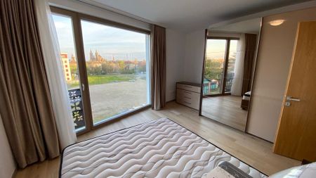 Apartament cu 3 camere de închiriat - Fotografie 4