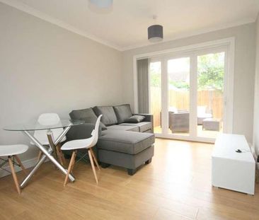 Woodlands Road, Epsom, KT18 - Photo 2