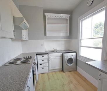 Station Road, Addlestone, Surrey, KT15 - Photo 5