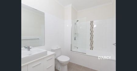 Modern Unit in Top Location - Photo 5