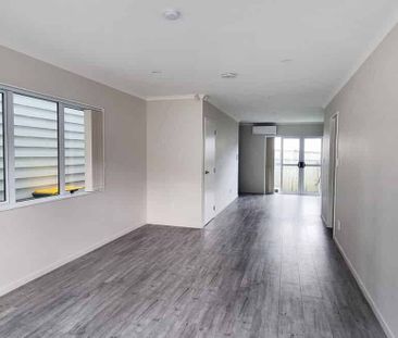 Papakura, 3 bedrooms, $690 - Photo 1