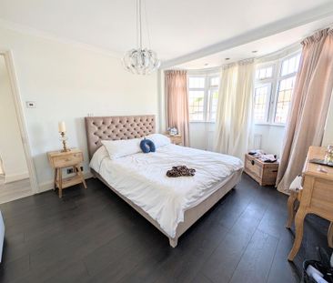 3 bedroom semi-detached house to rent - Photo 3