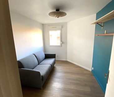 Location Appartement 3 pièces 65m² MARSEILLE 8ème - Photo 3