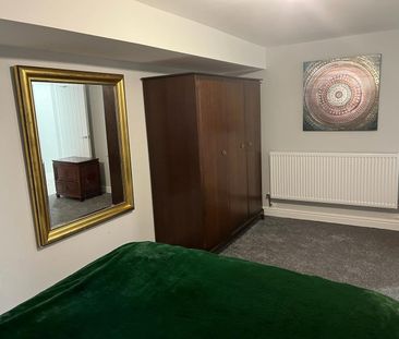 2 Bed Flat, Prestwich, M25 - Photo 6