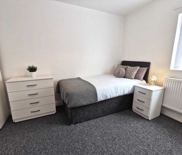 Room in a Shared House, Rodney Close, B16 - Photo 6
