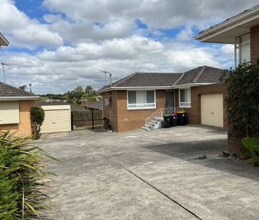 Well-Presented Unit with Comfort and Convenience - Photo 5