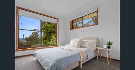 Expansive & Versatile Living with Tamar Valley Views - Photo 4