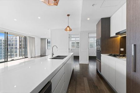 Elegant & Sophisticated Living - Photo 4