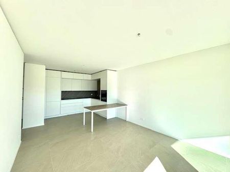 Prestigöses und neues 2.5-Zimmer-Wohnung zur Miete mit bezauberndem Seeblick in Bioggi - Photo 2