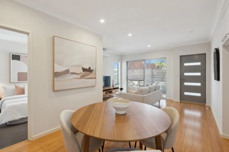 2/18 Brady Street, Mount Hawthorn. - Photo 4