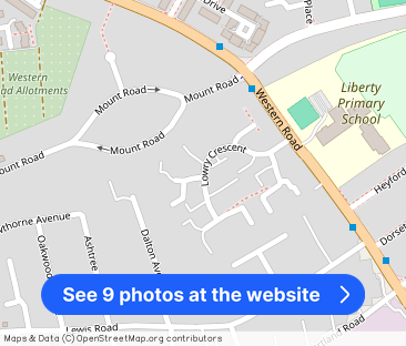 Lowry Crescent, Mitcham - Photo 1