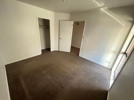 3 Bedroom with Carpark - Photo 2