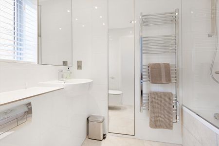 2 bedroom maisonette to rent - Photo 2