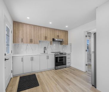 For Lease - 338 Old Mosley Street Unit# Unit 1, Wasaga Beach, Ontario - Photo 6