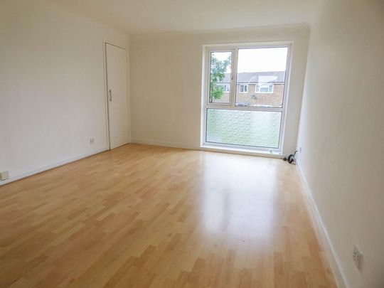 2 bed upper flat to rent in NE23 - Photo 1