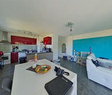 Location Appartement 3 pièces 71m² BUXEROLLES 86180 - Photo 2