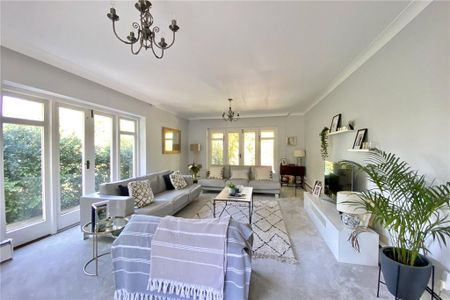 4 bedroom detached house to rent - Photo 3