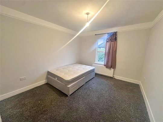 5 bedroom semi-detached house to rent - Photo 1