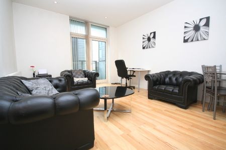 Oswald Street, 1 Bed Furnished Executive City Apartment, – Available 13/11/2024 - Photo 3