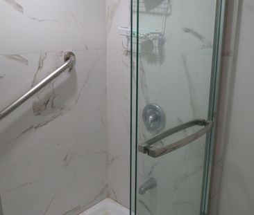 For Lease - 867 Viscount Road, London South, Ontario - Photo 4