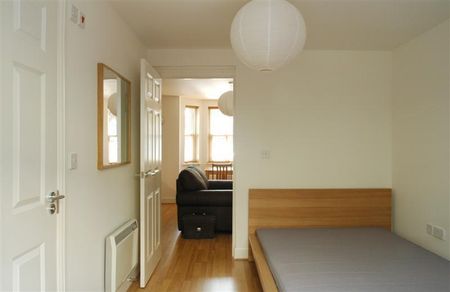 1 bedroom flat to rent - Photo 3