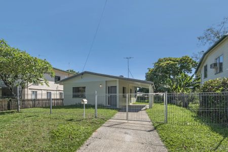Comfortable & Convenient Family Home - Photo 5