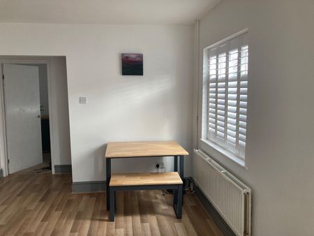 1 Bed Flat, Bristol, BS3 - Photo 4