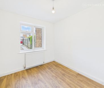 3 bedroom end of terrace house to rent - Photo 5