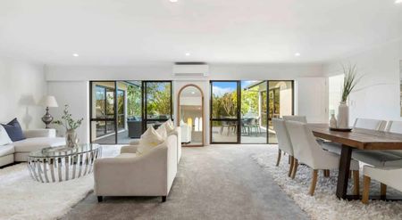 Renovated 3Bedroom Standalone with nice back y... - Photo 2