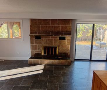 For Lease - 197 Browning Trail Unit# Back Unit, Barrie, Ontario - Photo 1