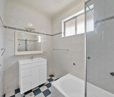 Space, Comfort & Convenience - Photo 5