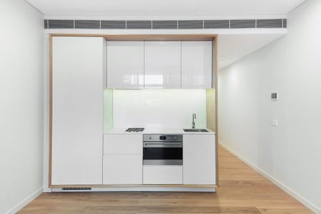 One Bedroom Suite I No Shared Laundry I Fridge & Washer Included - Photo 3