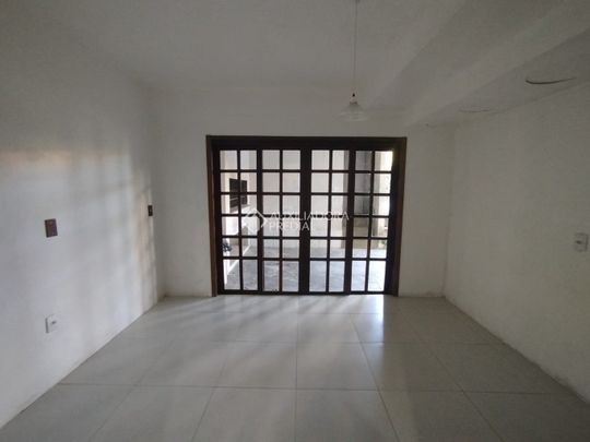 Casa com 6 quartos e 560m² para alugar em Partenon, Porto Alegre. - Photo 1