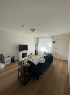 Cheltenham - Photo 1