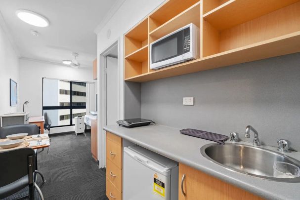 “FULLY FURNISHED STUDIO IN UNILODGE” - Photo 1