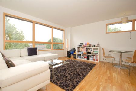 St. James’s Road, London, SE16 4QJ - Photo 2