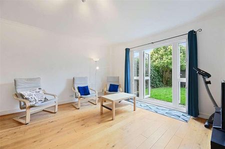 Vanderbilt Villas, Sterne Street, London, W12 - Photo 2