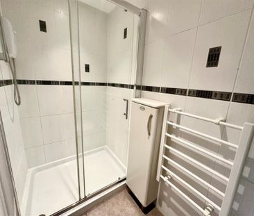 2 Bedroom Apartment To Let - Photo 5