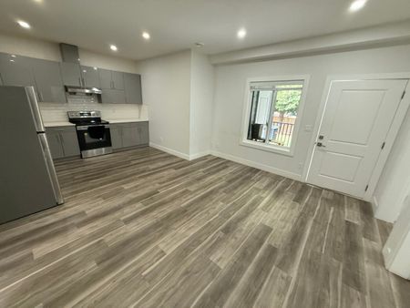 New 2 Bedroom Suite - Photo 3