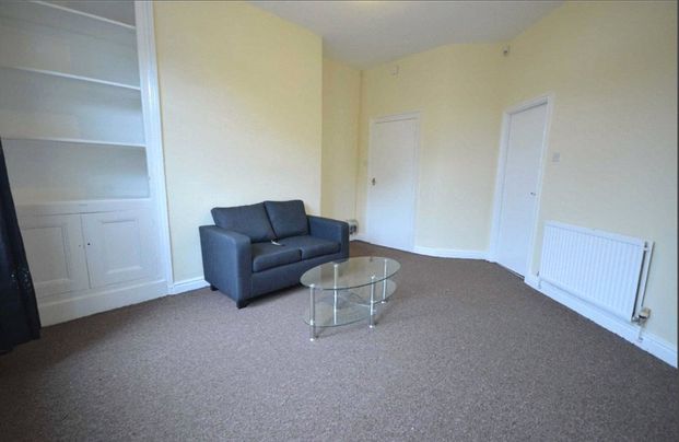 28 Crescent Park, Heaton Norris, Stockport, Manchester, SK4 2HT - Photo 1