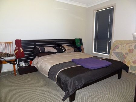 45 Swanbrooke Street - Photo 3