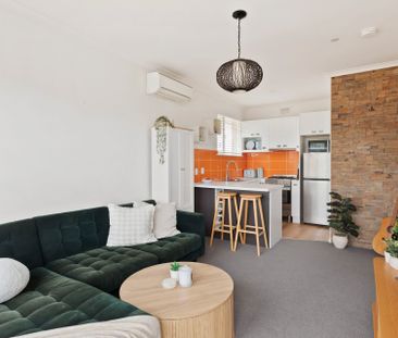 Thinking of selling? Contact our agent - Photo 5