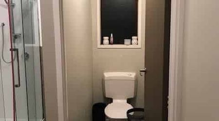 2BR Home in Mt Wellington - Photo 2