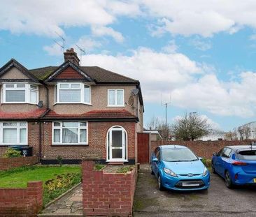 Southfield Avenue, Watford, Hertfordshire, WD24 - Photo 1