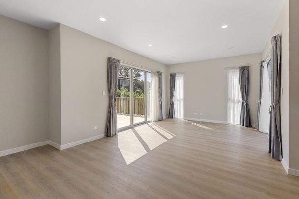 Modern family home in Greenlane - Photo 1