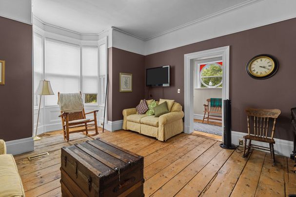 Alexander Street - Photo 1