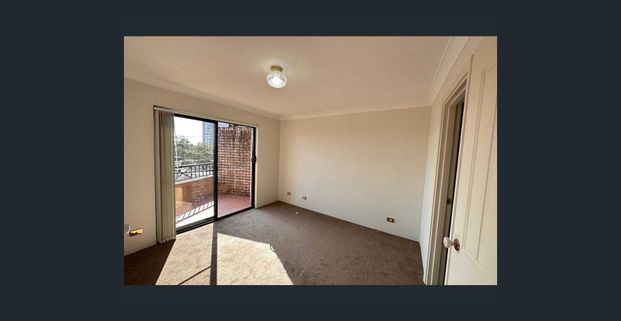 Two Bedroom Unit in Carlingford - Photo 1