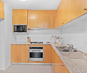 Tightly Held City Side Retreat in Resort Style Finger Wharf - Photo 1